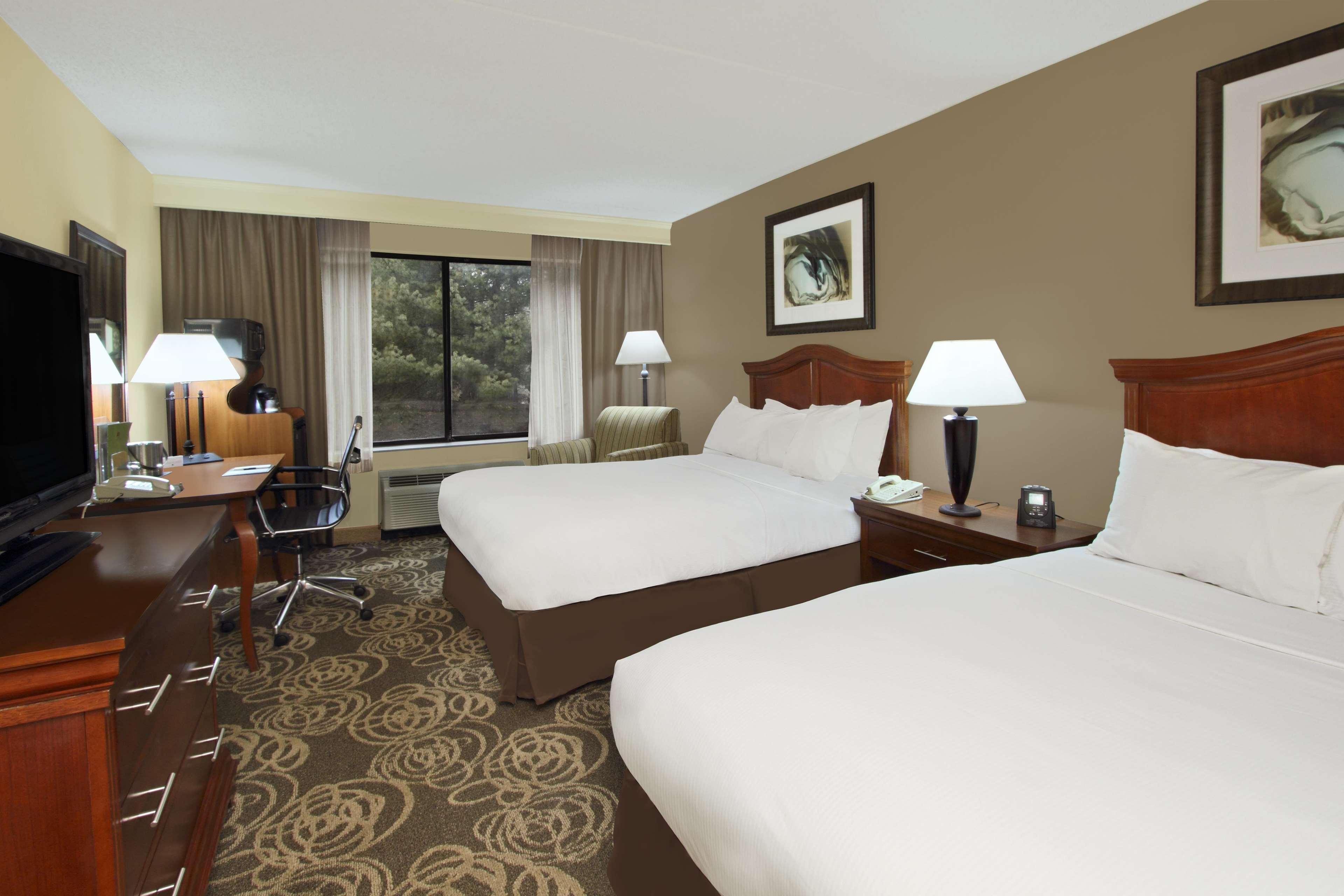 Doubletree By Hilton Mahwah Hotell Exteriör bild