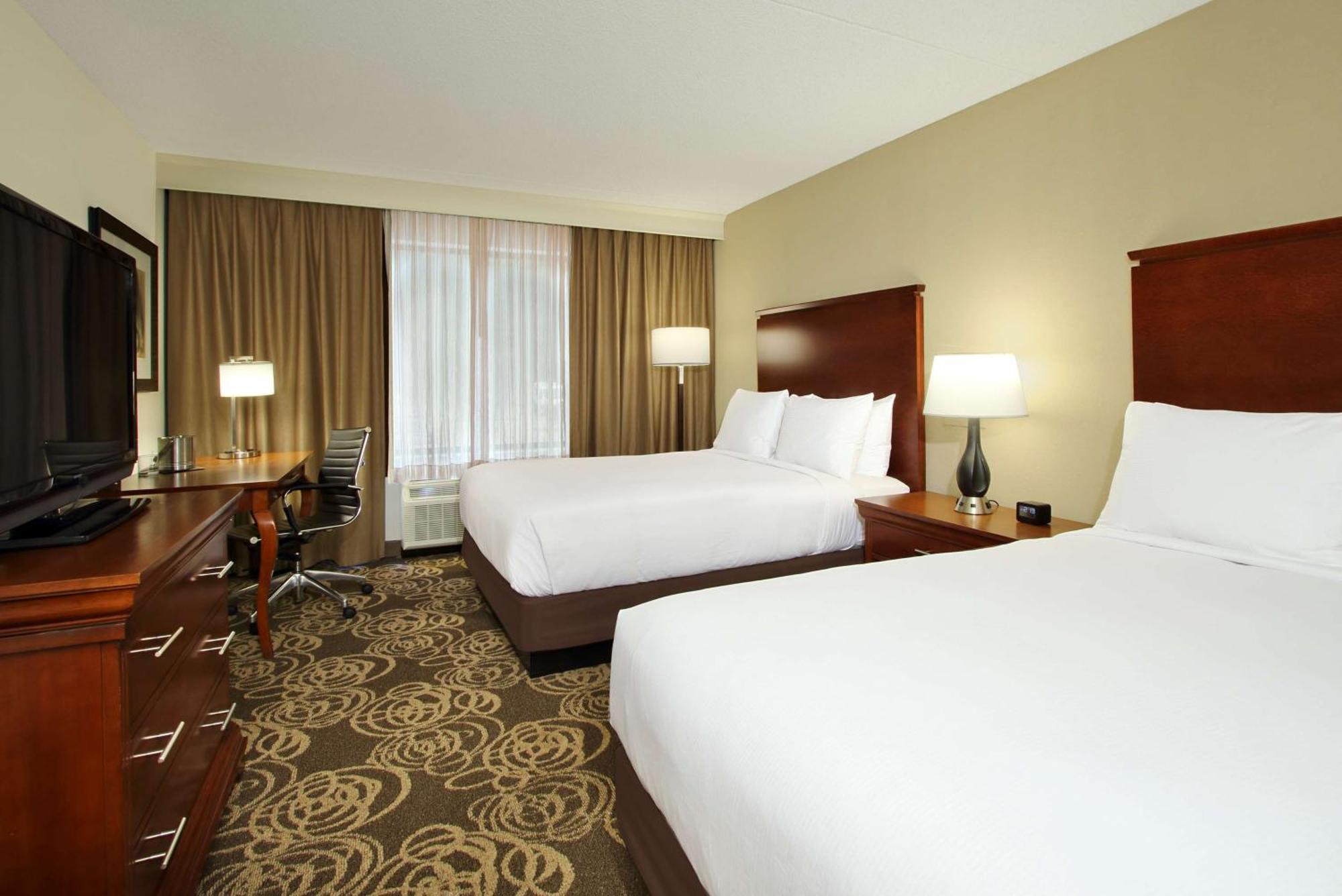 Doubletree By Hilton Mahwah Hotell Exteriör bild