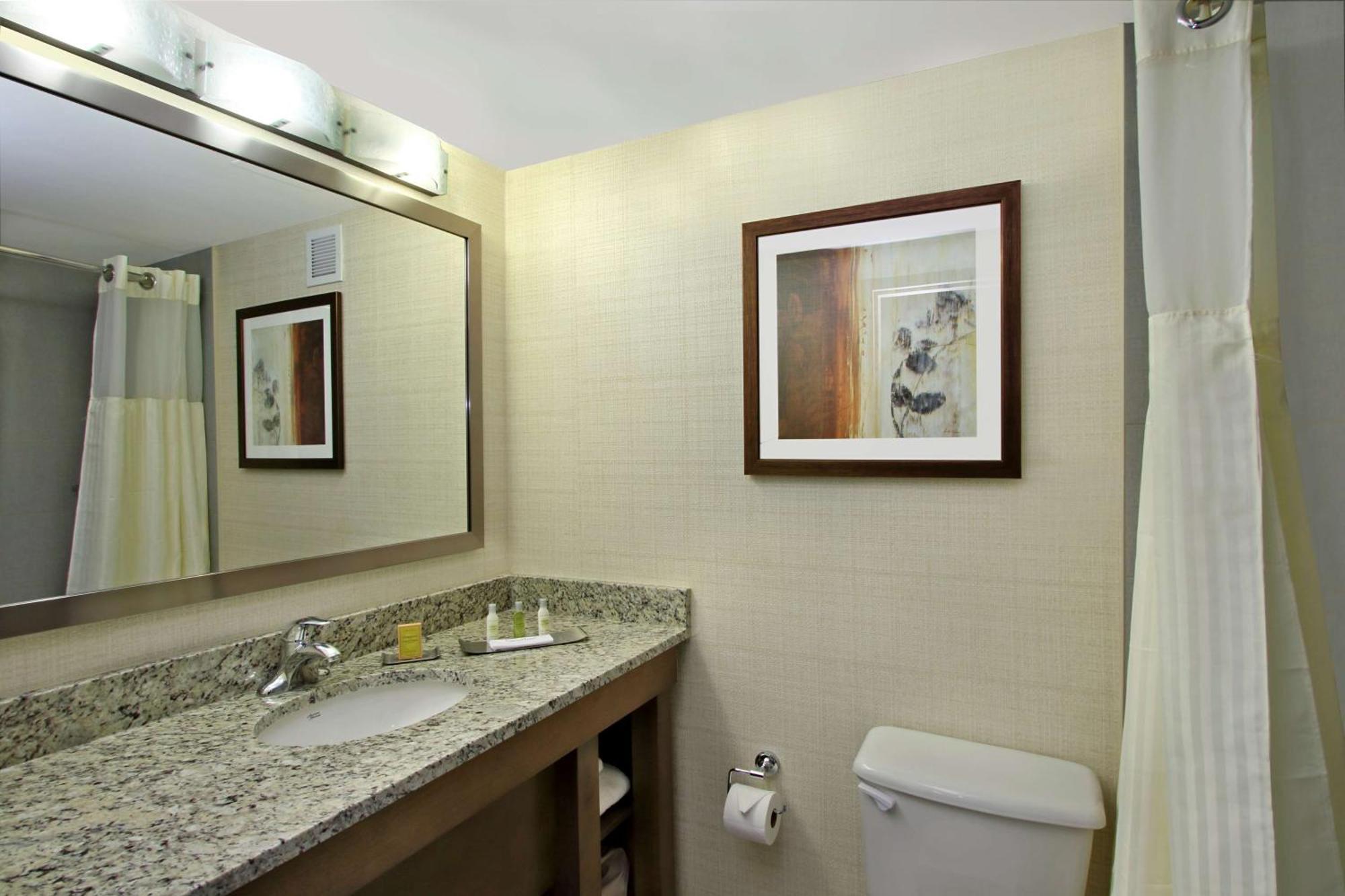 Doubletree By Hilton Mahwah Hotell Exteriör bild